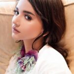 Cekricek.id – Angelica Simperler sudah lama sudah cukup lama tak muncul di layar kaca untuk memperlihatkan kepiawaian aktingnya. Sejak menikah, aktris yang sudah banyak membintangi FTV serta sejumlah judul sinetron itu tampkanya kini lebih fokus untuk mengurus rumah tangganya.