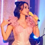 Cekricek.id – Wika Salim tampaknya cukup gengsiang untuk mendekati sesuatu. Bahkan meskipun dirinya mau untuk melakukannya. Hal itu dia sampaikan lewat unggahan terbarunya di media sosial baru-baru ini dengan menuliskan curahan hatinya kepada netizen.