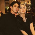 Cekricek.id – Agnez Mo berhasil membuat netizen ketar-ketir lewat foto yang memperlihatkan dirinya sedang berpose bersama dengan Bright, aktor tampan Thailand yang sangat populer. Namun, para penggemar dibuat bingung harus iri pada dirinya atau pada aktor tersebut.