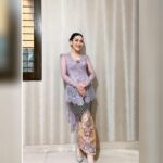 Cekricek.id - Penampilan Ayu Ting Ting saat mendatangi acara pernikahan Kiki Saputri dengan kebaya menuai banyak pujian, makin bahenol