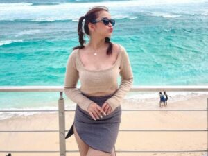 Cekricek.id - Rebecca Klopper juga dikenal sebagai sosok artis muda yang begitu bertalenta. Penampilan dirinya pun juga seksi namun imut