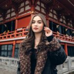 Cekricek.id - Sosok Elina Joerg disebut netizen sebagai sosok wanita kesayangan dari semua calon mertua, karena dianggap miliki karakter lembut
