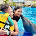 Cekricek.id - Belum lama ini diketahui jika keluarga Fuji menghabiskan waktu liburan ke pulau Bali.