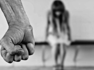 Cekricek.id - Media sosial dibuat gempar dengan aksi 4 orang kakek cabul yang tega mencabuli seorang bocah berusia 12 tahun