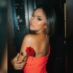 Cekricek.id - Penampilan dari Marion Jola benar-benar dipuji oleh netizen karena sempat dikira sebagai wanita bule. Intip pesona menawannya
