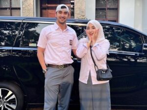 Cekricek.id - Wajah cantik dari Margin Wirheem dipuji semakin imut usai mengenakan hijab. Bahkan disebut-sebut layaknya seperti anak sekolahan