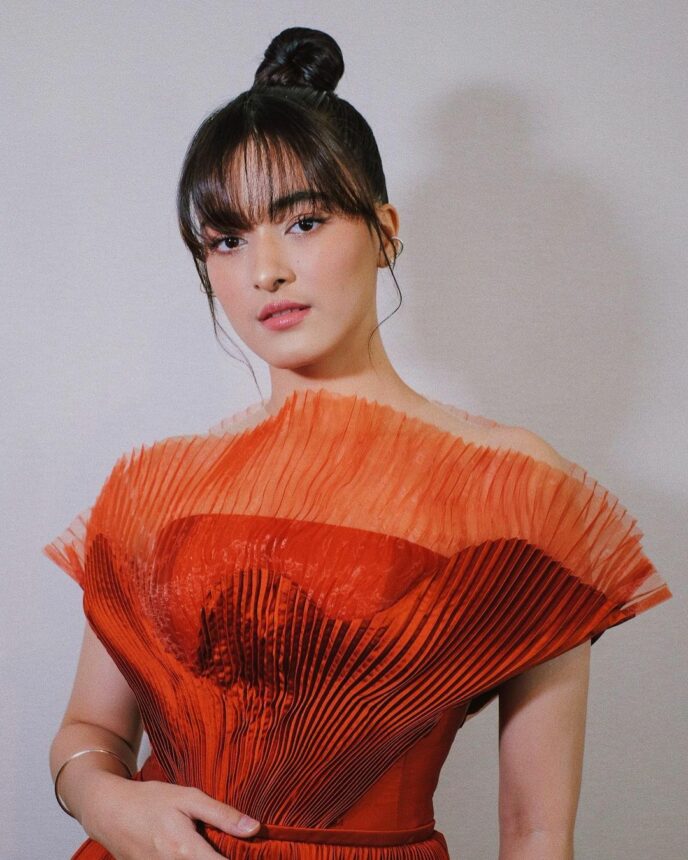 Intip Foto Mawar Eva de Jongh yang Cakep Maksimal