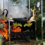 Cekricek.id - Pulau Bali dikenal memiliki banyak tradisi yang masih sangat kental juga menjadi daya tarik utamanya, termasuk tradisi ngaben