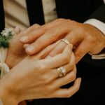 Cekricek.id - Netizen dibuat benar-benar syok ketika mendengar kabar viral berkaitan dengan permintaan dispensasi nikah diajukan ratusan pelajar.