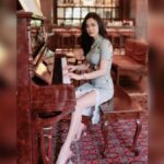 Cekricek.id - Tidak terlalu memusingkan perkataan orang merupakan ciri khas dari seorang Nita Gunawan. Apalagi bajunya disorot gak diganti