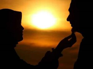 Istilah suami yang takut pada istrinya memang ada dan itu ternyata sudah dijelaskan di dalam Islam mengapa suami memiliki rasa takut pada istriny.