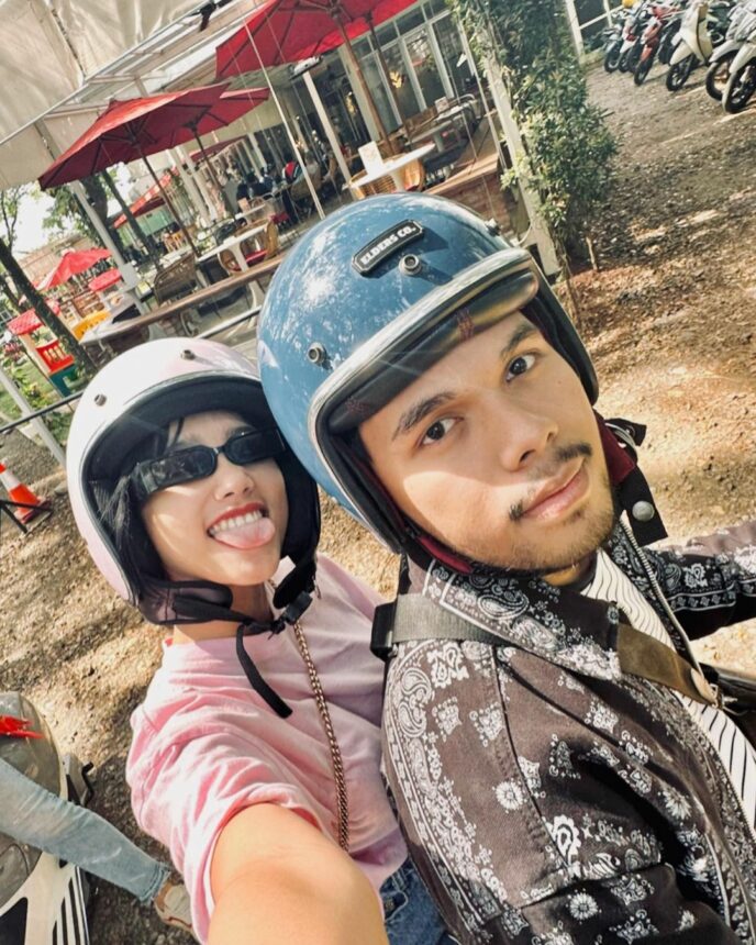 Intip Potret Bahagia Fuji dan Thariq Halilintar Cosplay Jadi Anak Motor