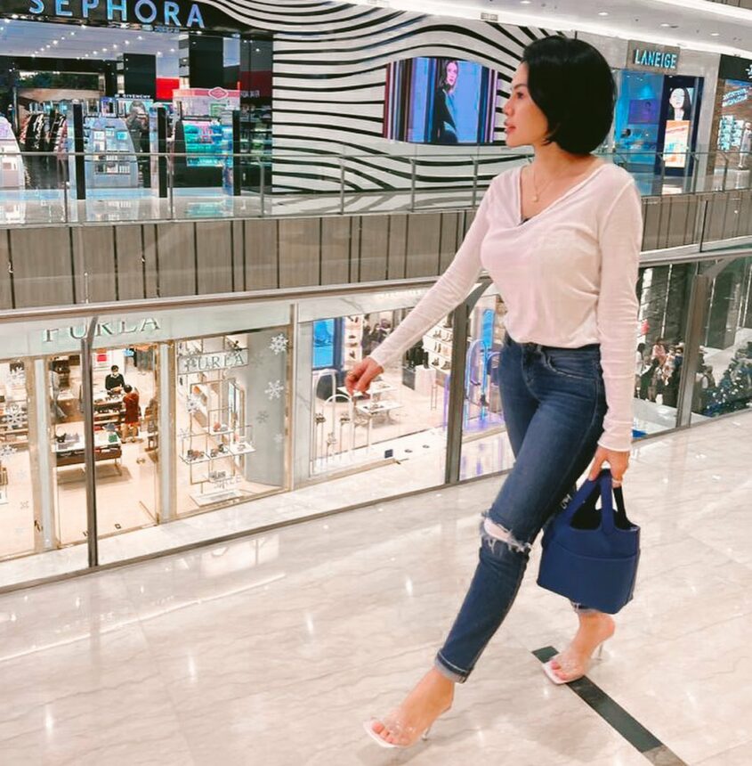Pamer Bebas Jalan di Mall, Nikita Mirzani Dipuji Macam Anak Gadis