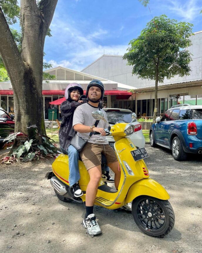 Intip Potret Bahagia Fuji dan Thariq Halilintar Cosplay Jadi Anak Motor
