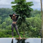 Cekricek.id - Kali ini sosok Wulan Guritno membuat banyak netizen termotivasi untuk diet serta makin sedap untuk dipandang