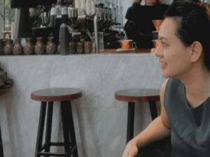 Cekricek.id - Yeyen Lidya merasa sangat berterima kasih kepada sosok kuntilanak. Karena ada hal yang dianggap sangat membantuny