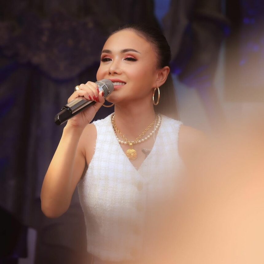 Yuni Shara Bisa Bikin Pengantin Merasa Insecure karena Terlalu Awet Muda