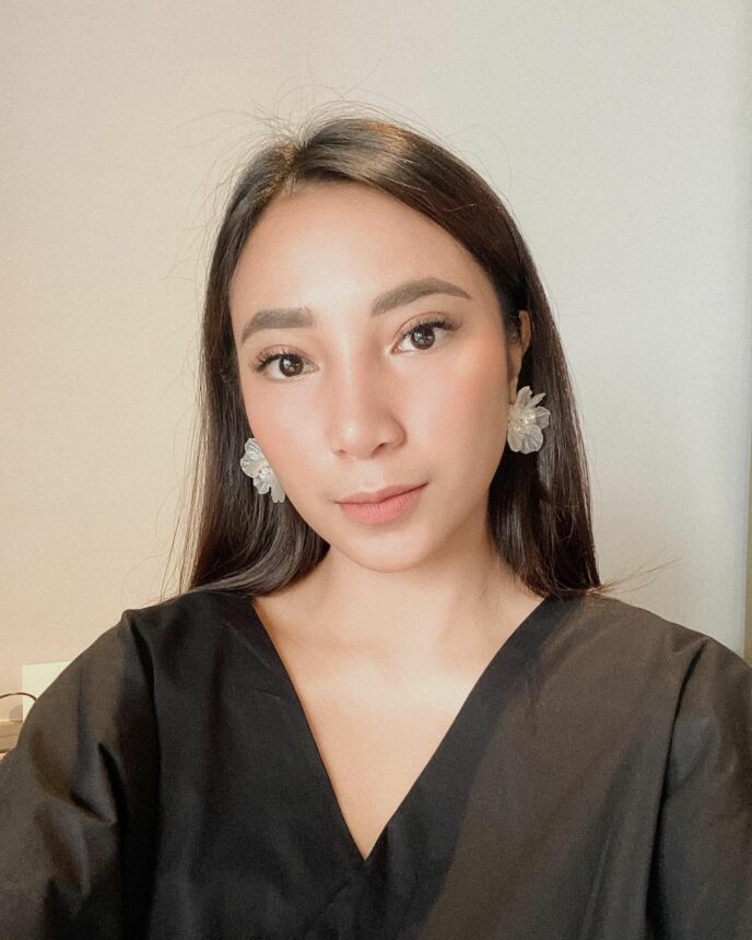 5 Potret Nadya Shakira, Artis Cantik yang Disangka Kembaran Dinda Kirana
