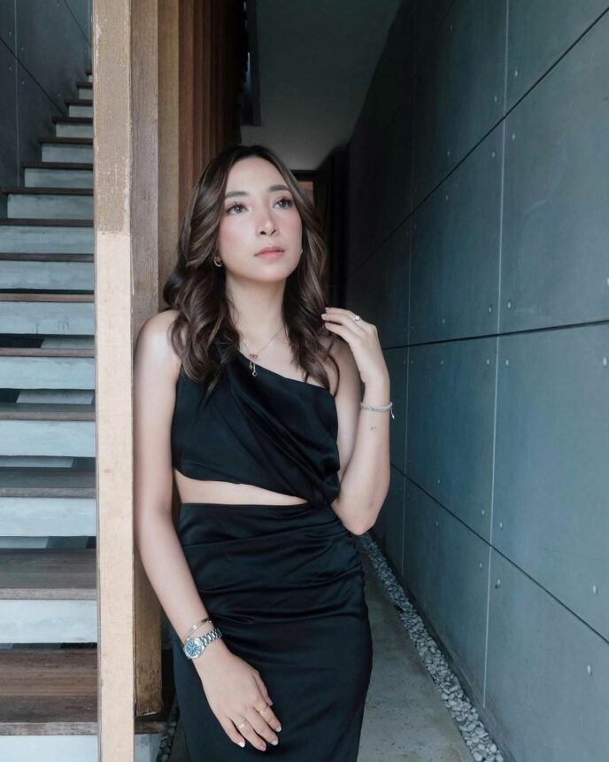 5 Potret Nadya Shakira, Artis Cantik yang Disangka Kembaran Dinda Kirana