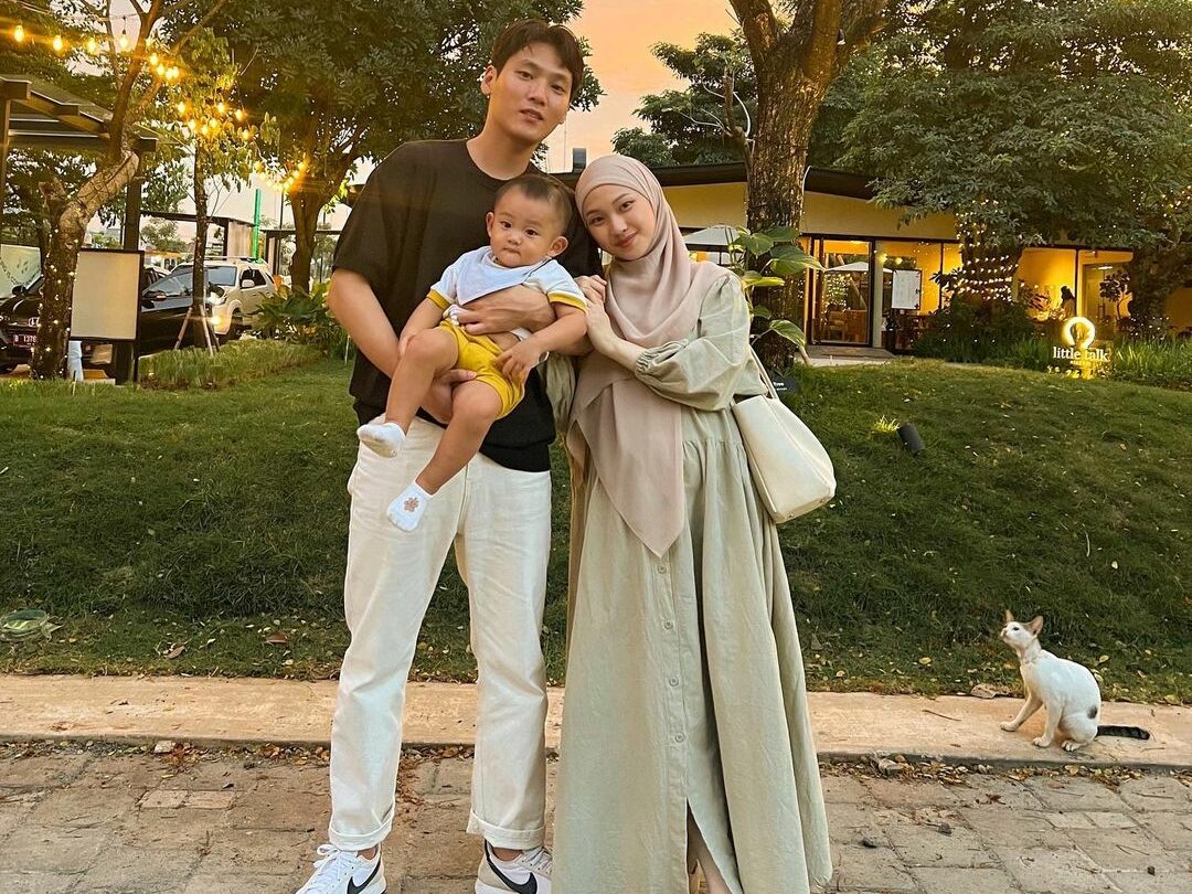 Intip Potret Julia Prastini, Selebgram Cantik Bersuami Oppa Korea yang Kini Punya 2 Anak