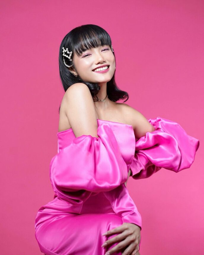 Cekricek.id, Berita Seleb dan Berita Artis –  Begini Cerita Fuji yang Berhasil Bangun Rumah Mewah Impian Mendiang Bibi dan Vanessa Angel