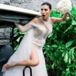 Cekricek.id – Patricia Gouw telah resmi dipersunting oleh mempelai pria yang kini menjadi suaminya. Dari beberapa unggahan yang dia bagikan, model jebolan Asia’s Next Top Model tampil begitu anggun dengan gaun pernikahannya yang serba putih.