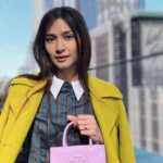 Cekricek.id – Mikha Tambayong dipuji makin cantik setelah dirinya menikah dan sah berstatus menjadi seorang istri. Pujian itu dia dapatkan usai membagikan beberapa buah foto ketika berada liburan ke luar negeri bersama suaminya, Deva Mahendra.