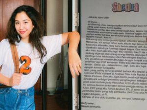 Cekricek.id, Berita Seleb dan Berita Artis – Jika saat ini penggemar bisa mencoba berinteraksi dengan artis idolanya lewat kolom komentar di media sosial, maka sangat berbeda dengan situasi zaman dulu. Mereka justru bisa saling berbalas surat dengan orang yang diidolakan.