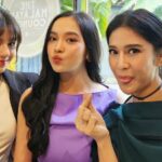 Cekricek.id – Dian Sastro dalam unggahan terbarunya membagikan foto bersama dengan penyanyi muda Lyodra Ginting dan seorang BA Esports, Vonny Felicia alias Vonzy. Mereka tampil dalam satu frame beradu pose bak tiga sahabat yang sedang nongkrong.