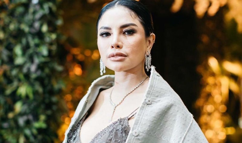 Cekricek.id, Berita Artis dan Berita Seleb - Nikita Mirzani malah mendoakan agar anaknya dihukum oleh Allah., usai membaca Al Quran