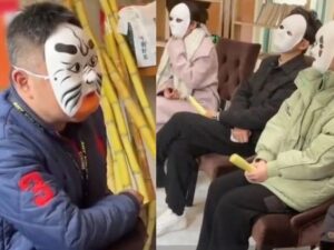 Cekricek.id – Demi menghindari diskriminasi agar dapat berlaku adil dalam merekrut karyawan, sebuah perusahaan di Chengdu, China memiliki solusi jitu yang terdengar aneh. Meski begitu, mereka sukses menuai pujian karena dianggap telah berhasil menghindari tindakan pilih kasih tersebut.