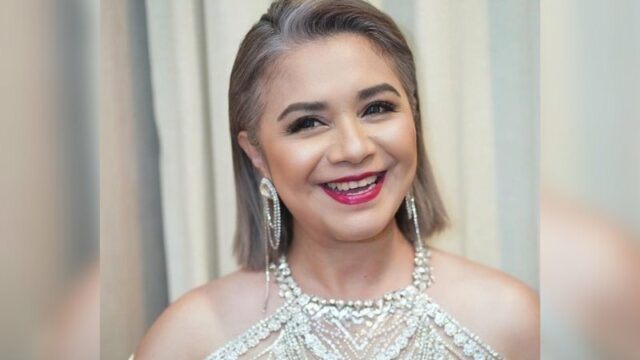 Cekricek.id, Berita Seleb dan Berita Artis – Penyanyi senior, Ruth Sahanaya beserta anak perempuannya ramai disorot karena sebuah unggahan di media sosial. Putrinya yang sudah berusia 27 itu memamerkan foto dirinya yang melakukan aksi yang cukup intim bersama seorang teman.