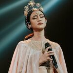 Cekricek.id, Berita Seleb dan Berita Artis – Intip Outfit Unik Keisya Levronka Saat Tampil di Atas Panggung, Coslay Jadi Dewi Matahari