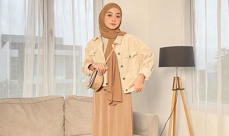 Empat Arti Warna Pakaian Sesuai Kepribadian 5 Cekricek.id, Viral - Warna pakaian yang menjadi favorit kita ternyata memiliki arti tersendiri serta dapat menjelaskan kepribadian seseorang.