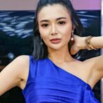 Wika Salim mencuri perhatian publik dengan unggaha foto dirinya yang memakai dress bitu terbuka dan memperlihatkan ketiaknya yang mulus