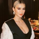 Cekricek.id - Walau telah menetap lama di luar negeri rupanya sejumlah kebiasaan Agnez Mo tetap tidak berubah. Sampai rela bawa cobek