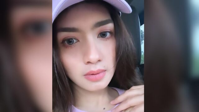 Cekricek.id, Berita Artis dan Berita Seleb - Foto Selfie Angel Karamoy Bikin Meleleh, Mantan Suaminya Aja Gak Kuat Apalagi Netizen