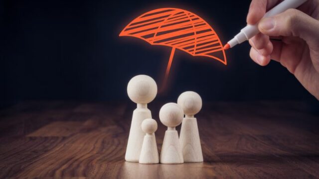 Cekricek.id, Portal Islam - Sebagian orang terkadang merasa tertarik untuk mencoba investasi, yakni dengan jalan asuransi.