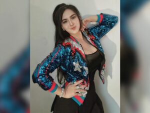Cekricek.id - Beragam kalimat pujian positif kembali didapatkan oleh sosok penyanyi cantik Dianna Dee Starlight, cantik dengan apa saja