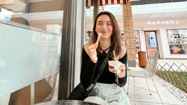 Cekricek.id - Penampilan artis cantik Ersya Aurelia dengan tampilan feminim dipuji wow banget. Apalagi wajah cantiknya selalu terlihat menarik