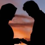 Perihal jodoh, tidak usah khawatir karen sudah ditetapkan yang maha kuasa sehingga orang yang masih meragukan soal jodoh, bisa membaca ini.
