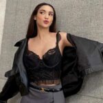 Cekricek.id, Berita Artis dan Berita Seleb - Bagi penggiat media sosial pasti tidak asing dengan sosok artis Larasyerinita dengan gaya mewahnya