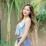 Cekricek.id - Sikap Natasha Wilona yang tetap tenang saat foto mesranya beredar di sosial media membuat netizen resah, minta segera klarifikasi
