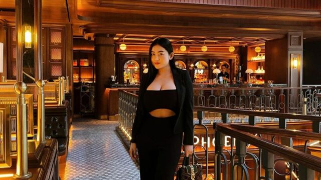 Cekricek.id - Selama ini sosok Pamela Safitri dikenal sebagai artis yang sering berpenampilan seksi. Kini mengaku sebagai orang tertutup
