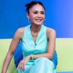 Cekricek.id - Penyanyi cantik Yuni Shara sama sekali tidak memperhatikan dan memperdulikan jika kulitnya menghitam walau main tenis