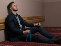 Cekricek.id - Istilah move on atau beranjak dari masa lalu merupakan hal yang wajib untuk dilakukan oleh semua orang, begini tipsnya dalam islam