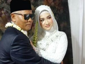 Apakah anak angkat boleh dijadikan istri? Lantas beginilah penjelasan ustaz Abdul Somad soal anak angkat yang berakhir menjadi istri ayahnya.