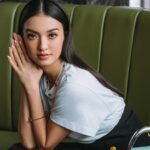 Raline Shah dikabarkan akan segera menikah tahun ini usai memperlihatkan sosok pria yang dikabarkan telah berhasil meluluhkan hatinya.