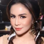 Cekricek.id, Berita Seleb dan Berita Artis - Dulu Tomboi, Kini Penampilan Momo Geisha Bikin Pangling Karena Cantik Feminin