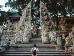 Cekricek.id - Turis Rusia Ramai Ngungsi ke Bali, Ada yang Menetap Hingga Menjadi Pekerja Gelap